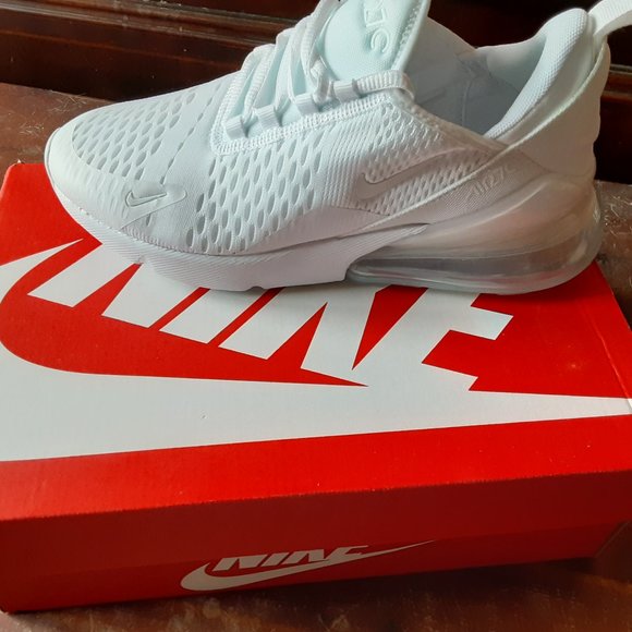 Nike Shoes - Nike airmax 270
